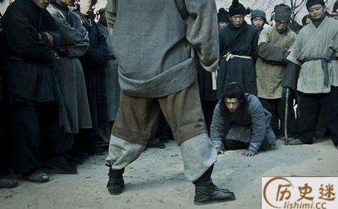 韩信从胯下钻过去的时候,心里都在想些什么