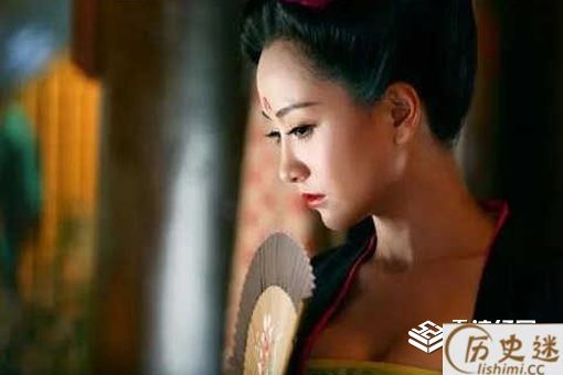 在古代女子未婚先孕会怎样