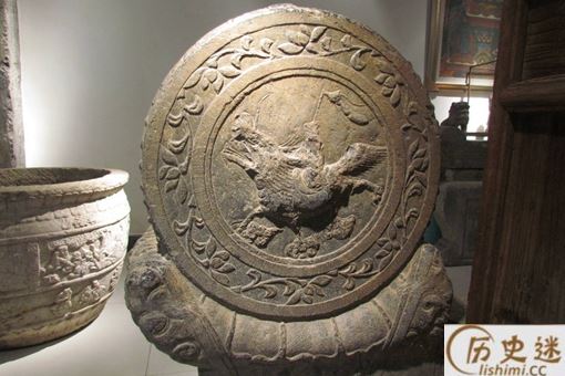 荆州应该是刘备幸苦打下来的,为什么都说是借东吴的呢