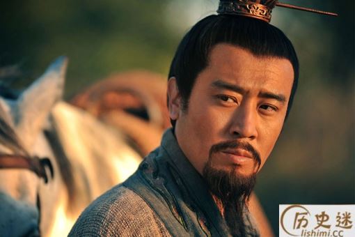 糜夫人将阿斗交给赵云后投井自杀,是因为怕给刘备带绿帽子