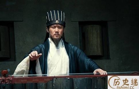 空城计诸葛亮安排人扫大街是什么意思