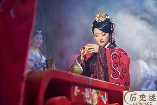 刘邦是怎么解决汉朝人口问题的