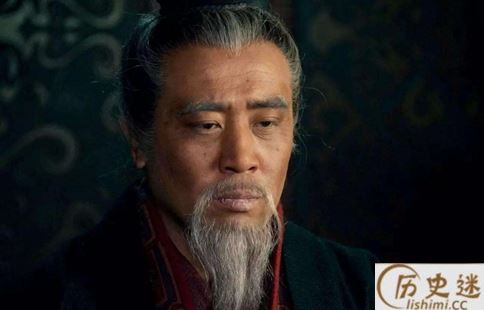 诸葛亮和李严都是托孤大臣为什么诸葛亮的权利更大