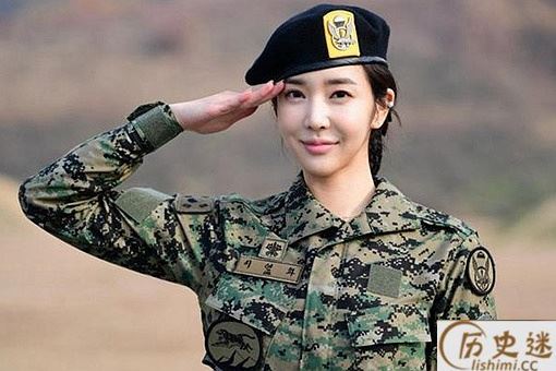 为何世界各国军人的敬礼方式都差不多