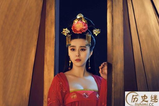 袁天罡看到幼年的武则天为何会吓尿了啊