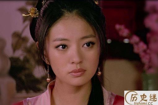 李师师为什么选择燕青,而不选择皇帝宋徽宗呢