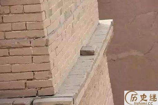 嘉峪关城墙上的一块砖头为何无人敢动