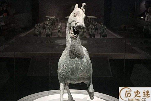 马踏飞燕为何不拍正面