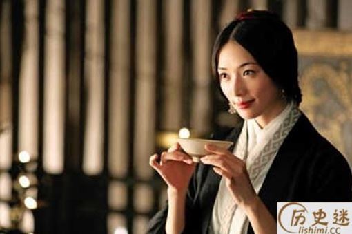 羽扇纶巾指的是诸葛亮还是周瑜