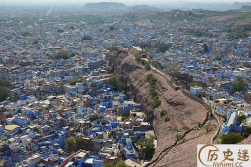 波斯人为什么要把罗马皇帝剥皮、填草、挂墙上