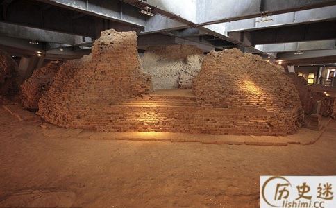 传说中的雷峰塔倒塌以后发现了哪些稀世珍宝