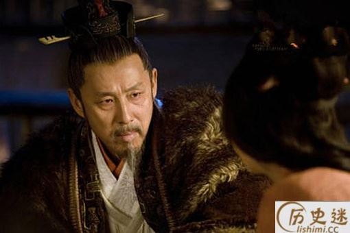 刘邦和朱元璋都是通过农民起义当上皇帝的,那么他俩对比谁比较厉害