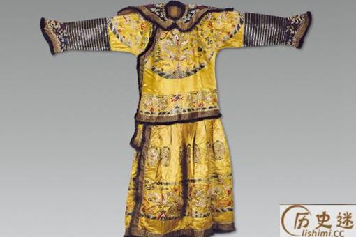 古代皇帝的龙袍是用什么做的