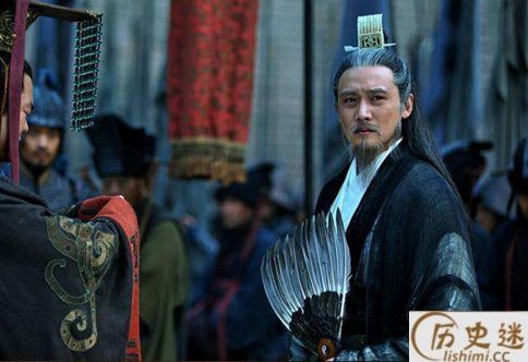 诸葛亮为什么总喜欢拿把扇子