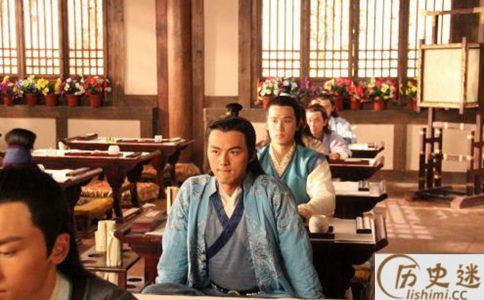 两位考生成绩相同,状元竟然是打架打赢了的