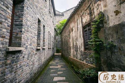 古代的窗户纸是用什么纸做的,一戳就破为什么还能遮风挡雨