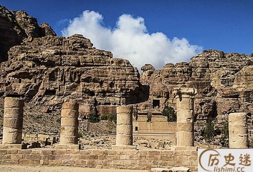 为什么中东的宗教势力如此强大