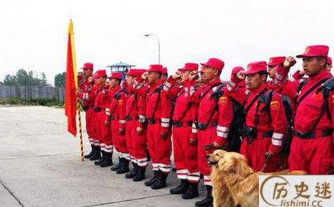 2008年5月16日:中国政府接受的第一个外国救援队伍