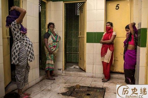 古代印度人上厕所为什么不用纸而用手