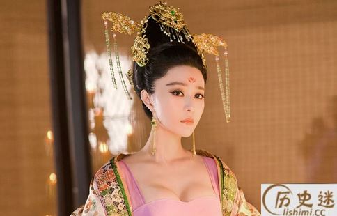 杨玉环为什么只能当贵妃不能当皇后