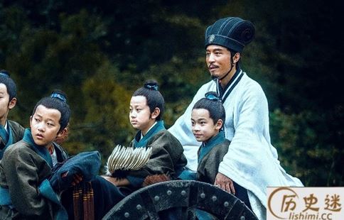 司马懿对阵诸葛亮只防不攻是怕诸葛亮么