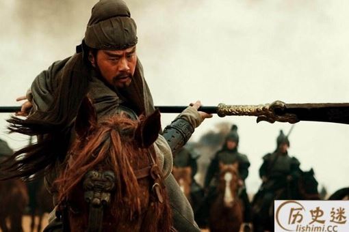 如果放在水浒传里面,关羽的座次应该是怎么排的