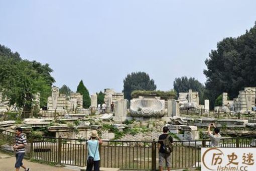 为什么圆明园被烧紫禁城却完好无损