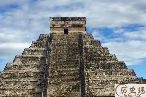 水晶头骨长什么样