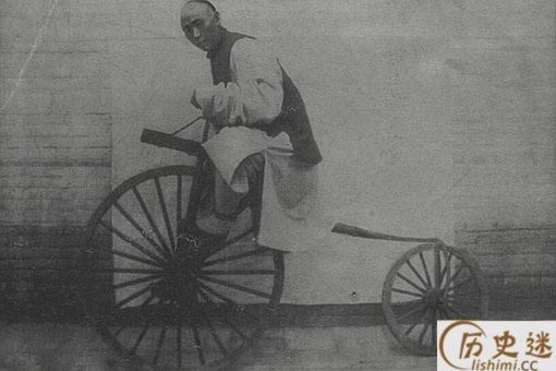 长津湖战役中为什么有这个自行车出现