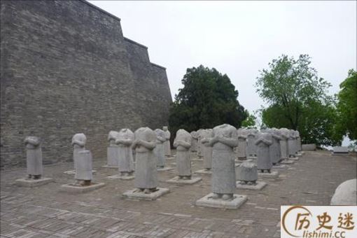 唐高宗武则天的乾陵无头石像是怎么回事