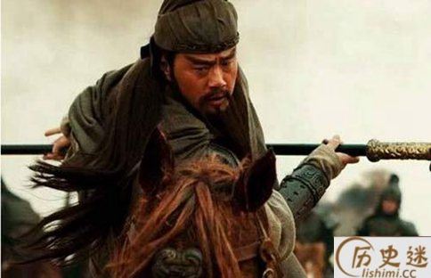 曹操在华容道被放走是谁决定的