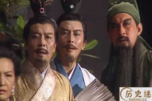 少不读水浒,老不读三国是什么意思