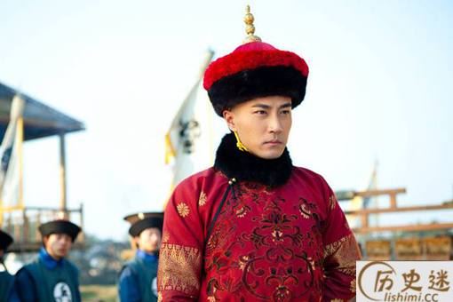 皇帝一个月的工资折合多少