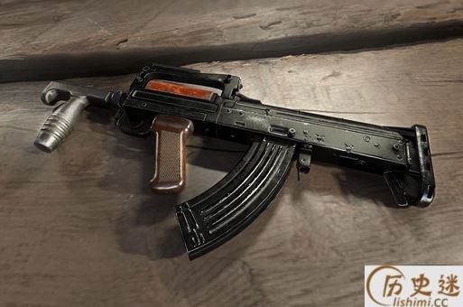 战场上士兵怎么看自己的子弹有没有打完