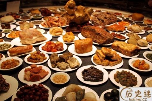 皇帝吃不完的饭菜会被太监高价卖出