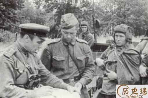 苏联奇葩军官,战前开会一直开到全军被俘