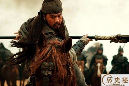 关羽看不起黄忠马超,但是为什么却对赵云没意见