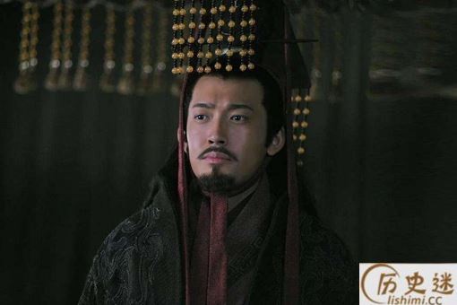 孙权向曹丕称臣,却把他和刘备都给耍了!