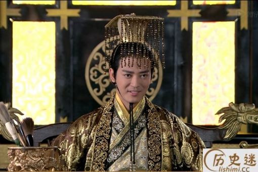 历史上两位最能隐忍的皇帝:不是不报时候未到!