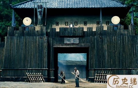 罗贯中为什么要虚构空城计