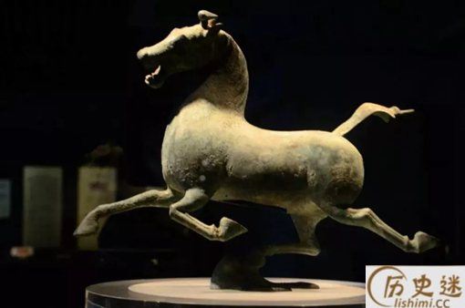 马踏飞燕为什么没有正面照