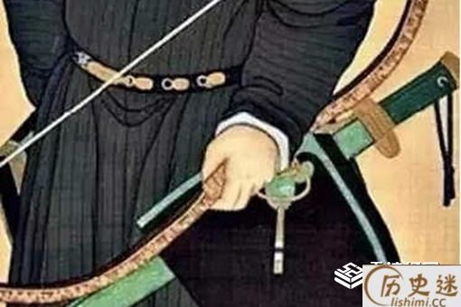 清朝侍卫腰刀为什么反着带