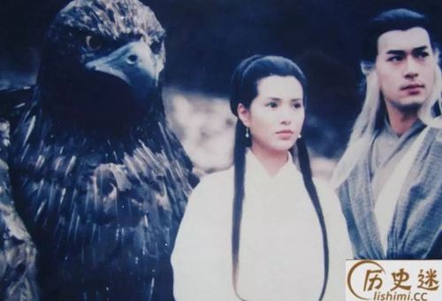 裘千尺、裘千仞、裘千丈分别是什么关系