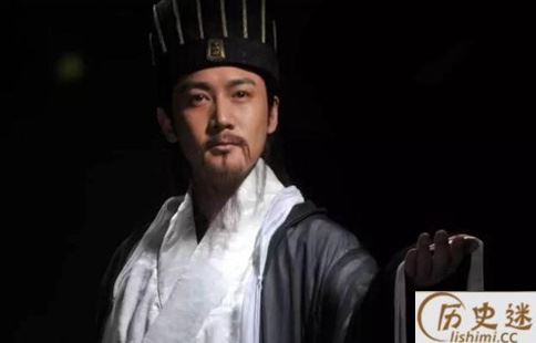 曹操在华容道被放走是谁决定的