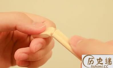 一次性筷子尾部99%人都用错了