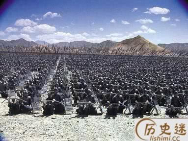 秦国统一之后那么强大为什么秦始皇死后两年就亡国了