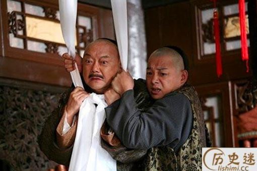 和珅让自己亲戚看管赃款不怕贪污被暴露么