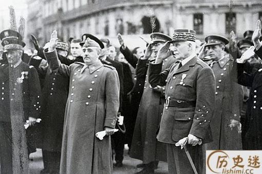 为何世界各国军人的敬礼方式都差不多