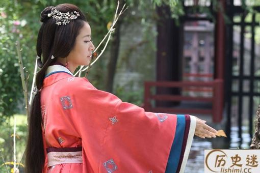 窦漪房第一次给谁了