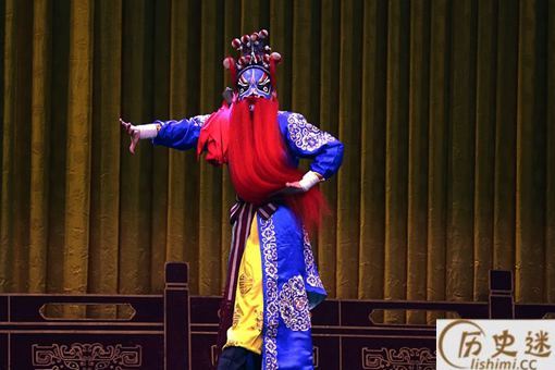 蓝脸的窦尔敦盗御马,窦尔敦究竟是谁